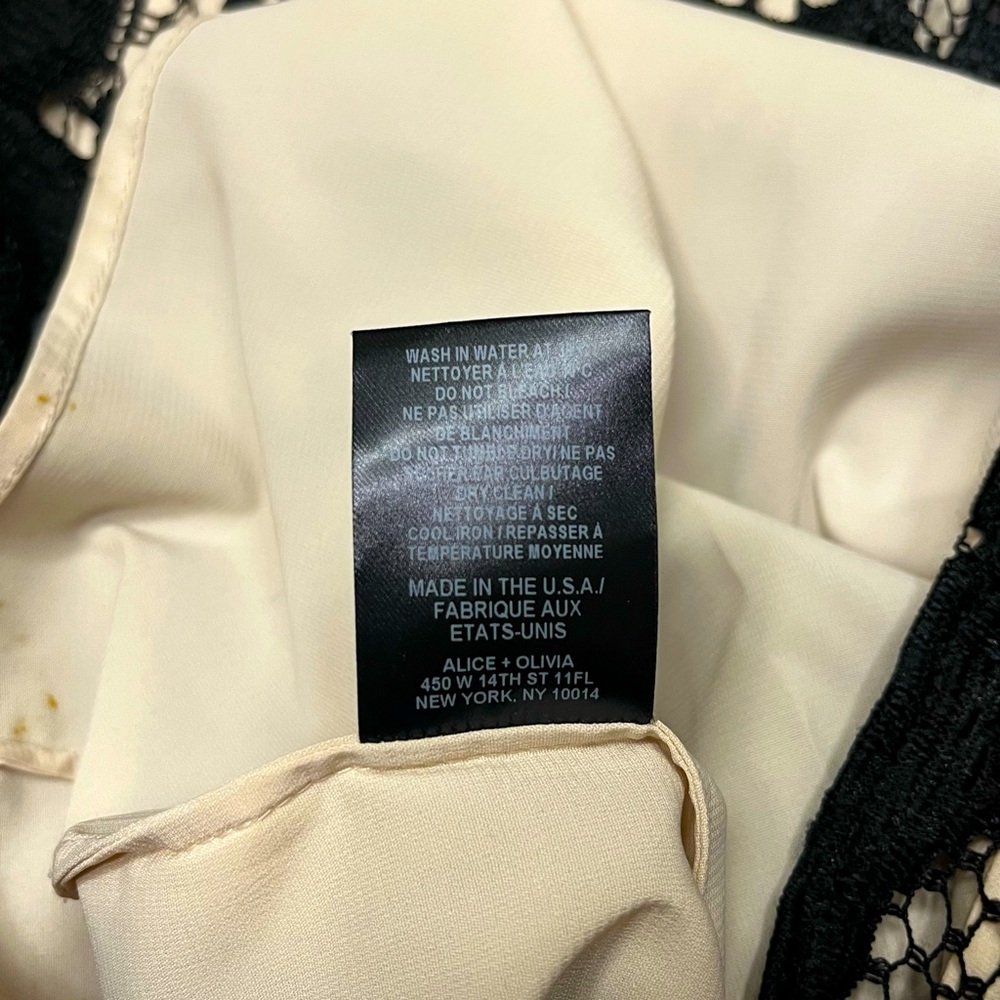 Alice + Olivia Lace Pattern Wide Leg Pants - Picture 9 of 15